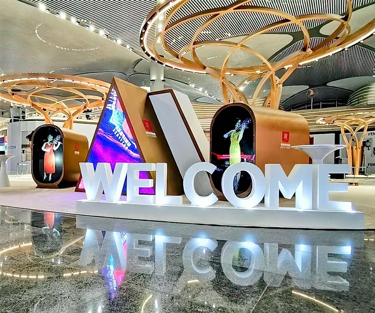 IGA Unifree Duty Free Açılışı: Teknoloji ve Görsel Şölenin Buluştuğu An